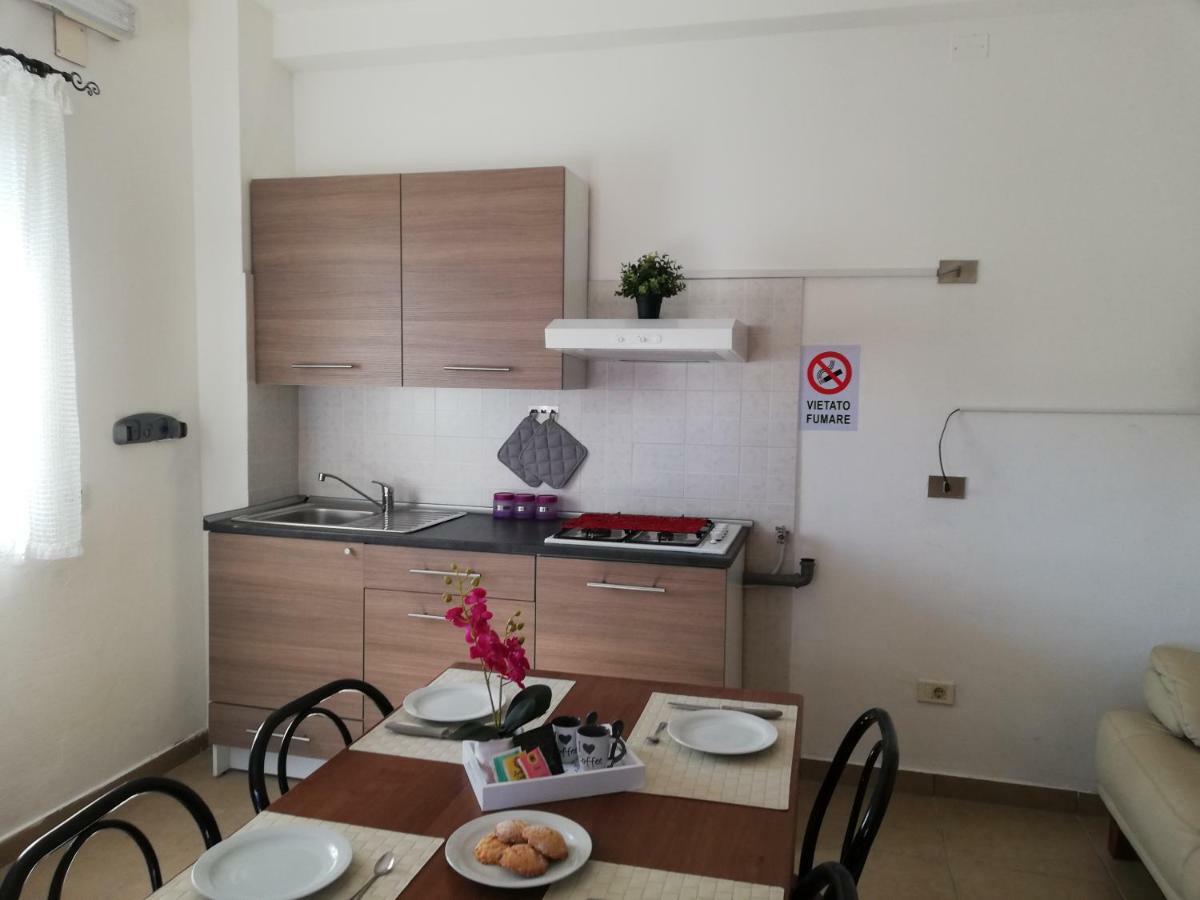 Casa Vacanze Valente ซานตามาเรีย เดล เชโดร ภายนอก รูปภาพ